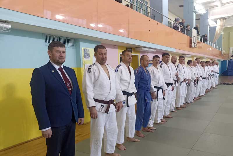 Новотройчане собрали комплект наград на Всероссийском турнире по дзюдо среди мастеров - ветеранов
