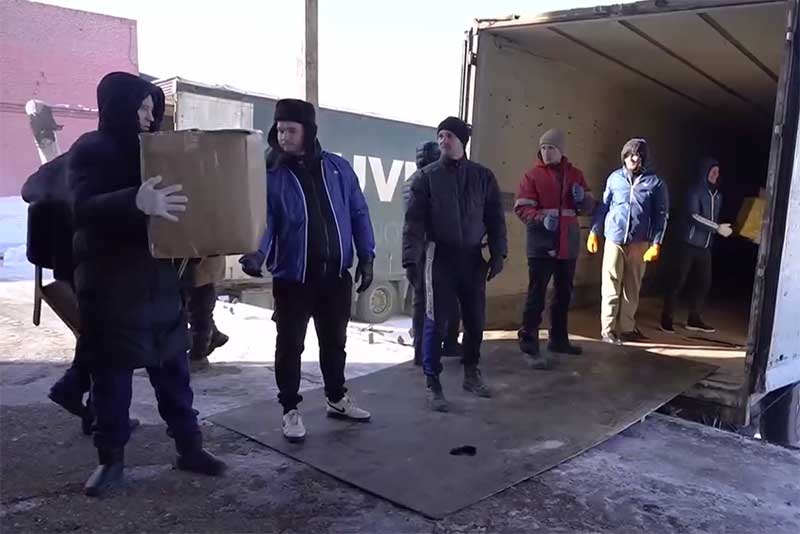 Оренбуржцы доставили бойцам СВО очередной гуманитарный груз