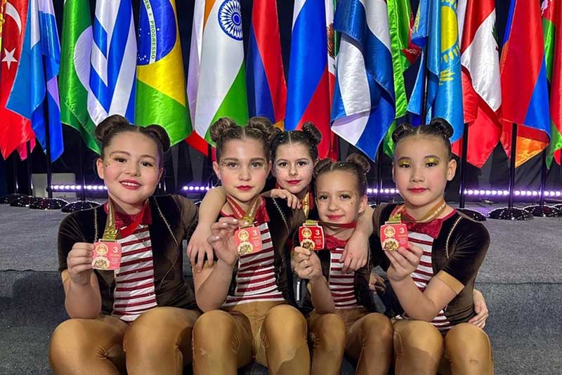 Новотроицкие аэробистки завоевали золото на международных соревнованиях в Москве