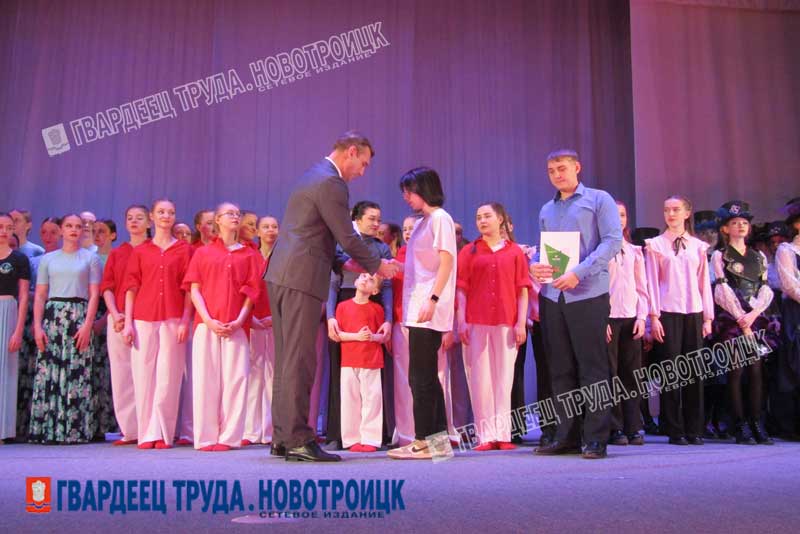 В Новотроицке состоялся  Гала-концерт фестиваля «Студенческая весна на Николаевской»