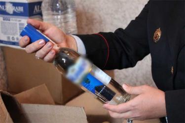 Оренбуржцы продолжают промышлять суррогатным алкоголем