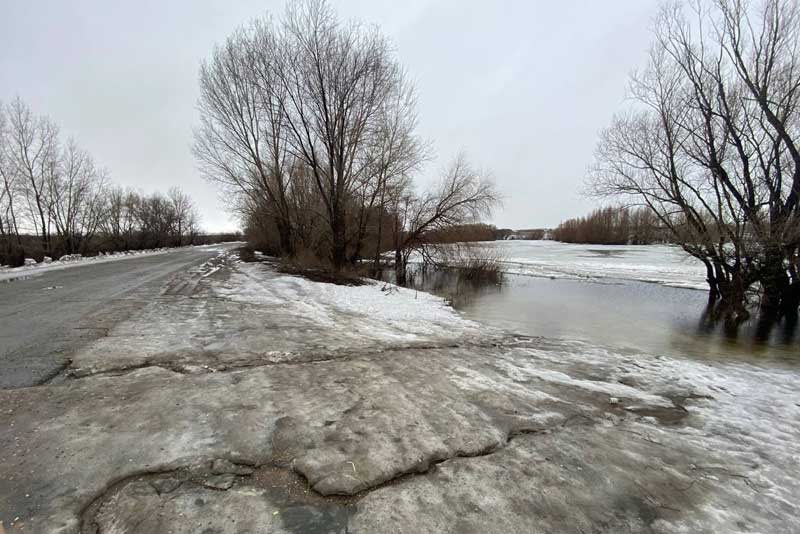 В Новотроицке уже ощутили наступление весеннего паводка