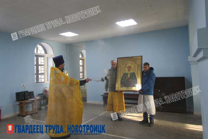 В Новотроицк прибыла икона с мощами Святой блаженной Матроны Московской