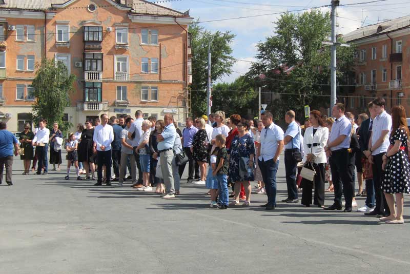 Автопробег  в честь юбилейной церемонии вручения дипломов (фото)