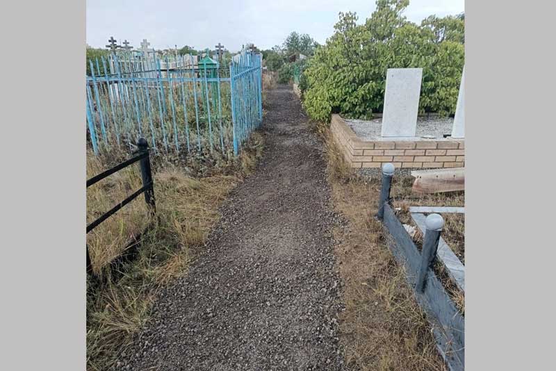 В Новотроицке благоустроили территорию захоронения Почетного гражданина города, знаменитого геолога Иосифа Рудницкого