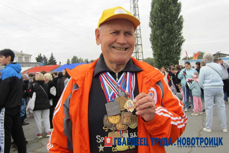 Всероссийский день бега объединил сотни новотройчан