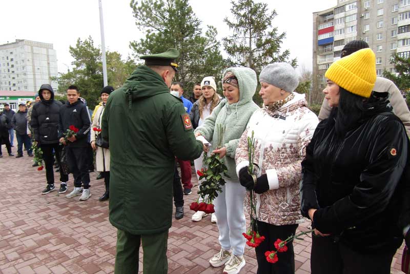 В Новотроицке простились с Виктором Колесниковым