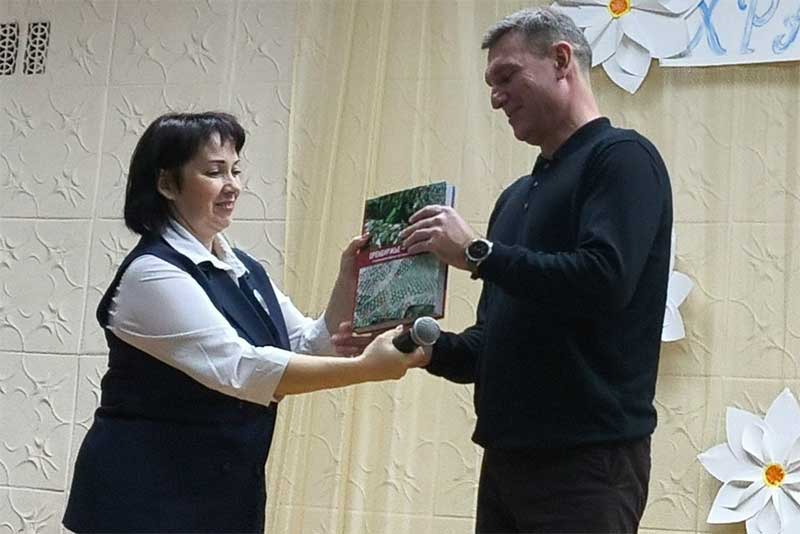 Три года назад в городе впервые заявили о себе активисты объединения «Новотроицкие покрова для СВОих»