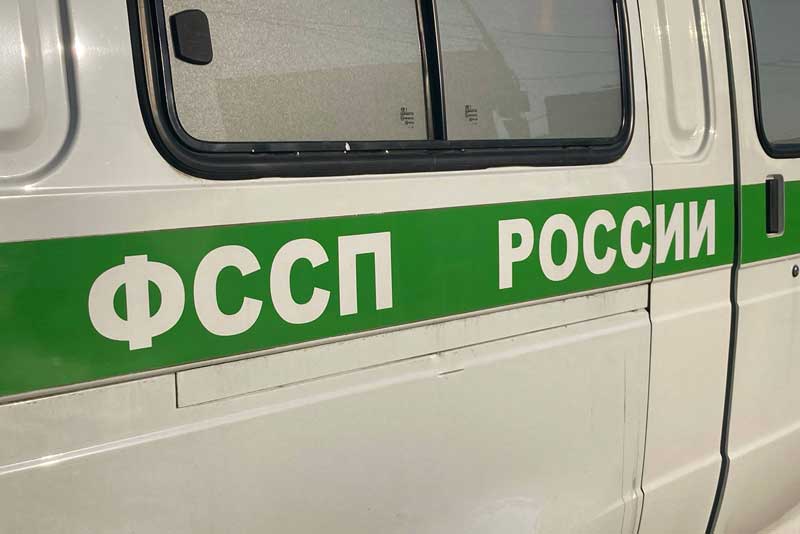 В Орске незаконно уволенного педагога восстановили в прежней должности  