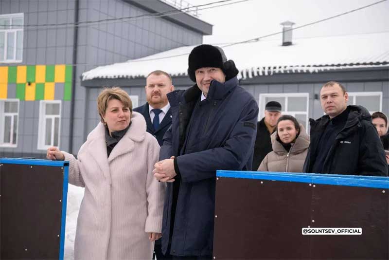 Евгений Солнцев оценил качество ремонта, проведенного в орских школах