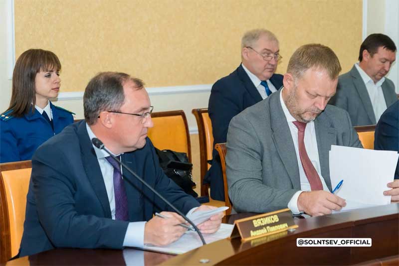 На заседании Правительства Оренбуржья сегодня основным был транспортный вопрос