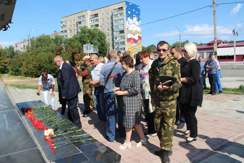 В Новотроицке отметили день ветеранов боевых действий (фото)