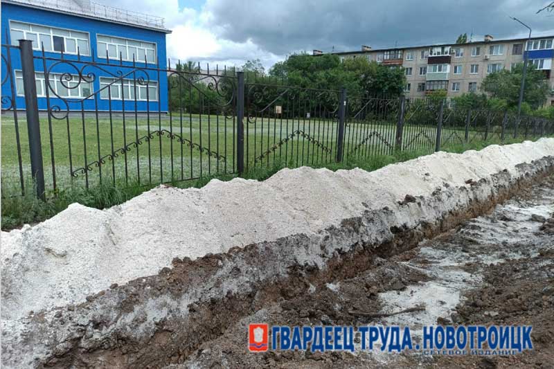 В Новотроицке продолжается реконструкция территории – победителя Всероссийского конкурса проектов благоустройства