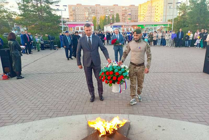 Митинг «Одна страна, одна семья, одна Россия!» провели в Новотроицке