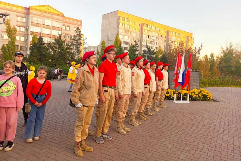 Митинг «Одна страна, одна семья, одна Россия!» провели в Новотроицке