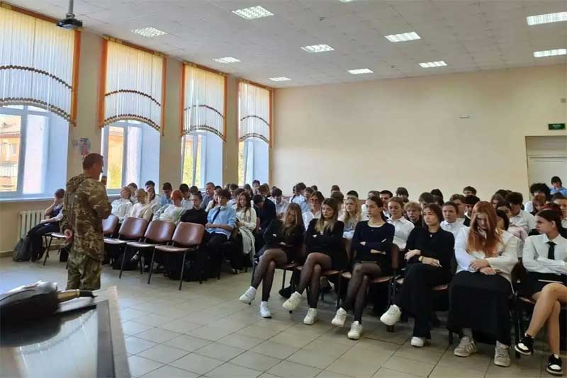 Новотроицк стал участником просветительской акции «Сильны единством», организованной в Оренбуржье лекторами Общества «Знание»