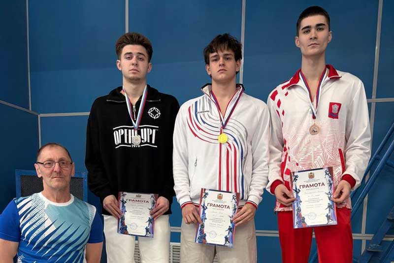 Новотроицкие пловцы – в числе победителей и призеров чемпионата Оренбуржья и спартакиады учащихся