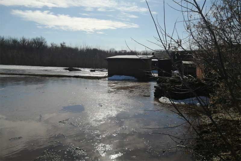 В Оренбуржье в двух реках сохраняется уровень воды, превышающий критическую отметку