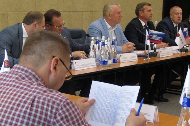 Новотроицк стал площадкой обсуждения вопросов комплексного развития моногородов Оренбуржья