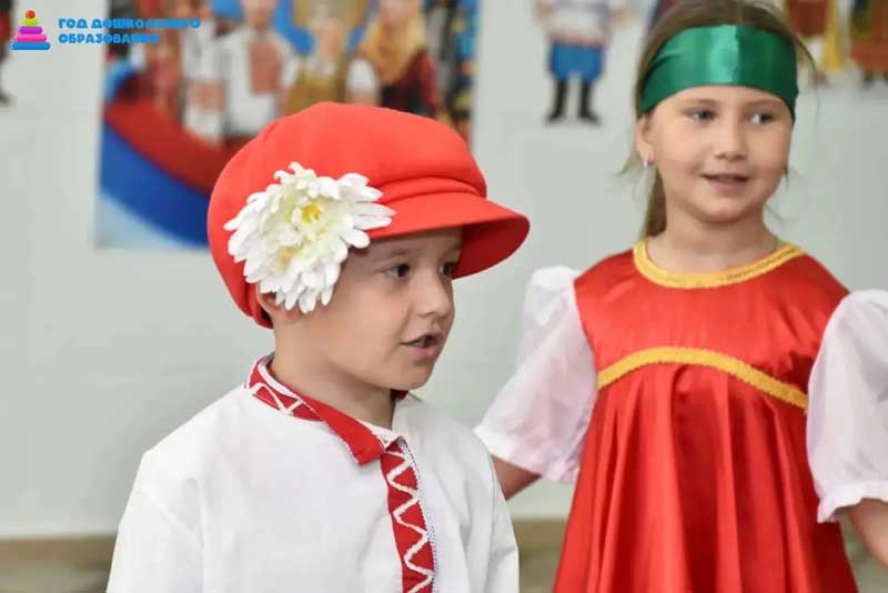 В Новотроицке провели городской фестиваль народных игр, обрядов и забав среди дошкольников