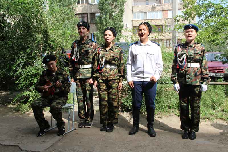 Новотроицкие десантники отметили юбилей ВДВ (фото)