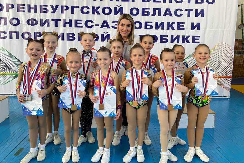Новотроицкие аэробистки выступят на первенстве России