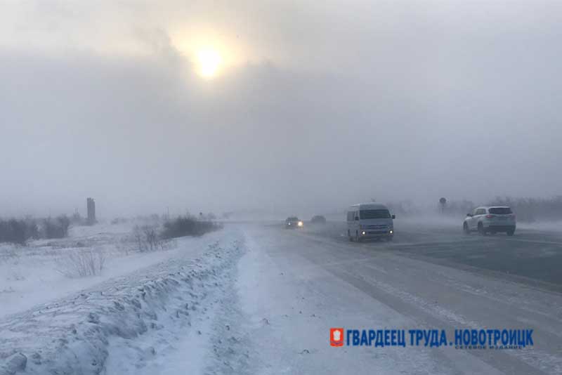 В Оренбуржье в связи с ухудшением погодных условий на дорогах введены ограничения