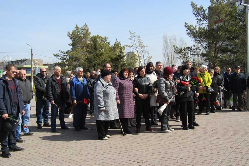 Подвиг и память. Новотройчане проводили в последний путь бойца СВО Анвара Аралбаева