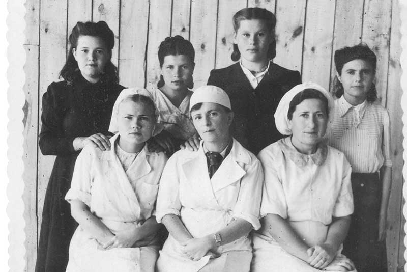Новотроицкие музейщики подготовили выставку «Они были первыми»