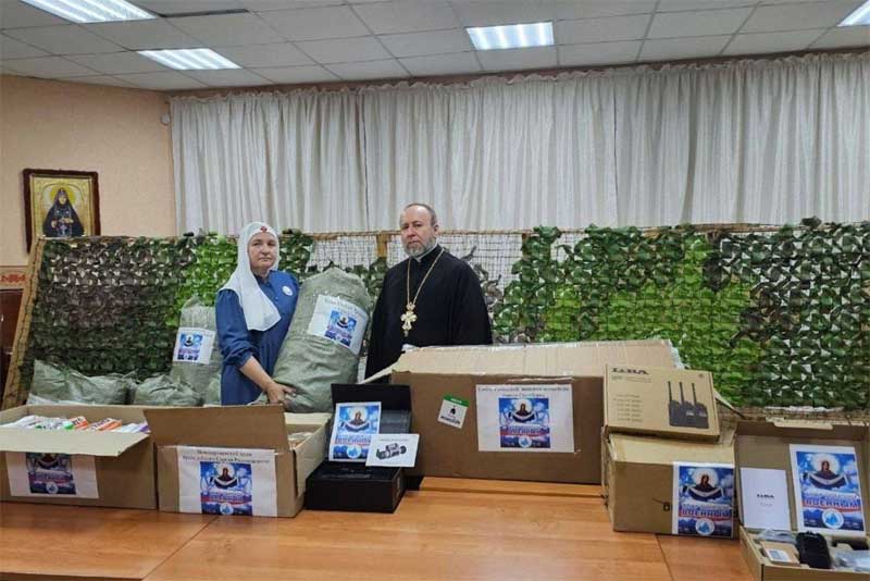 Более 12 тонн гуманитарной помощи передали в зону СВО храмы Оренбуржья