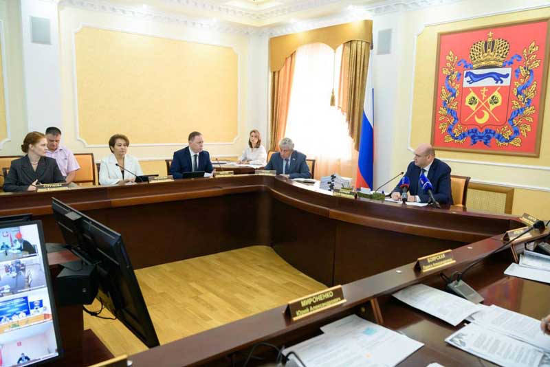 В Оренбуржье до конца 2025 года планируется расселить жителей из 1,5 тысяч квадратных метров аварийного жилья