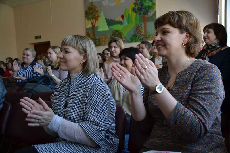 Выпускники вернулись в школу