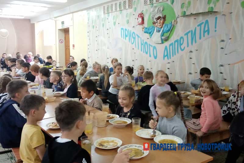 В Новотроицке для школьников открыли 17  лагерей дневного пребывания