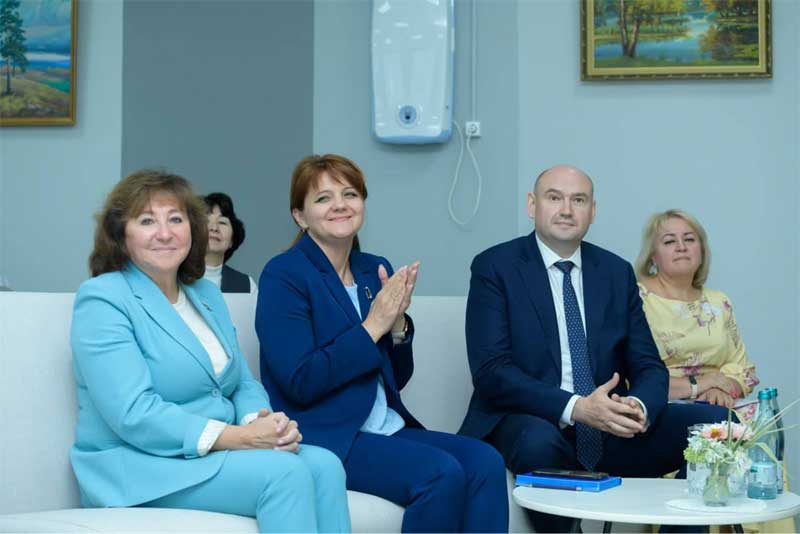 Евгений Солнцев встретился с «серебряными» волонтерами