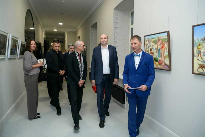 В Оренбурге открыли новый музей современного искусства М’АРТ
