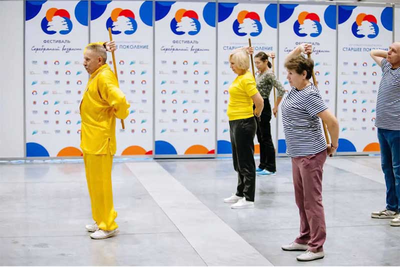 Начальник КЦСОН Новотроицка Людмила Гладкова в составе оренбургской делегации участвовала в работе  Международного форума «Старшее поколение»