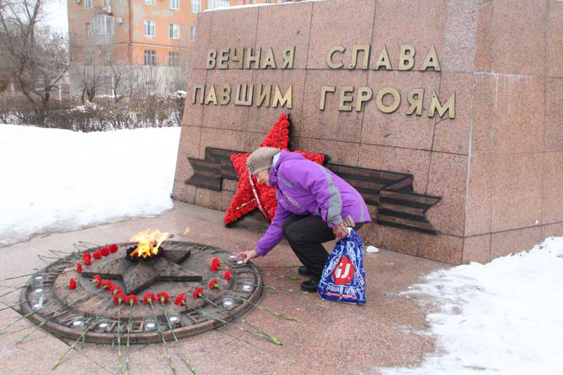 Имя твое неизвестно, подвиг твой бессмертен