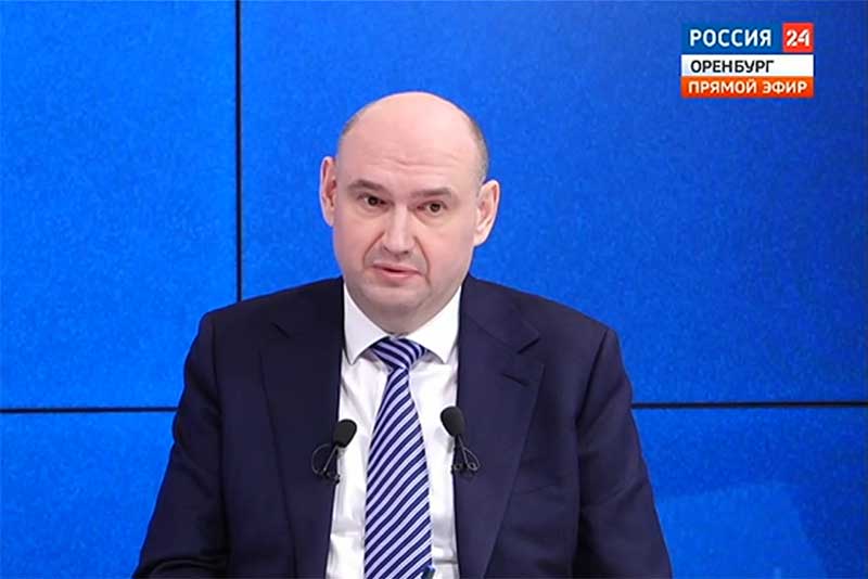 В ходе прямой линии губернатор Оренбуржья Евгений Солнцев разъяснил, как попасть к нему на личный прием