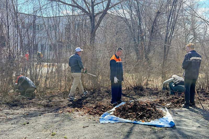 Активисты Центра адаптивного спорта Новотроицка  в числе  первых  вышли на городской субботник   