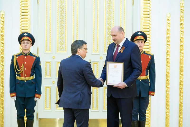 Врио губернатора Евгений Солнцев вручил оренбуржцам государственные награды