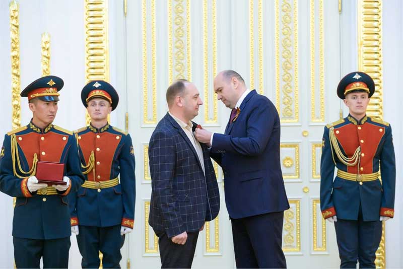 Врио губернатора Евгений Солнцев вручил оренбуржцам государственные награды