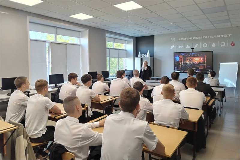 В Оренбуржье уроки «Разговоры о важном» посвятили 80-летию Победы
