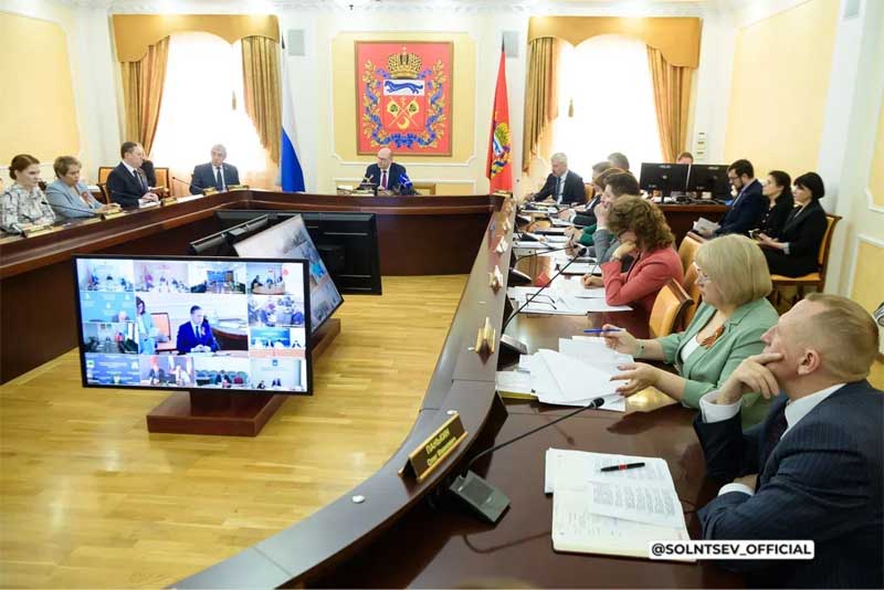 Оренбургские аграрии на 96% от плана провели боронование полей