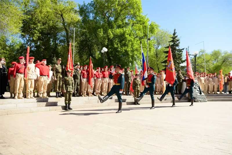 В Оренбуржье в торжественной обстановке открыли региональный слёт юнармейских отрядов