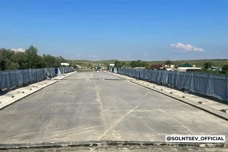 На востоке Оренбуржья дорожники завершают капитальный ремонт двух мостов