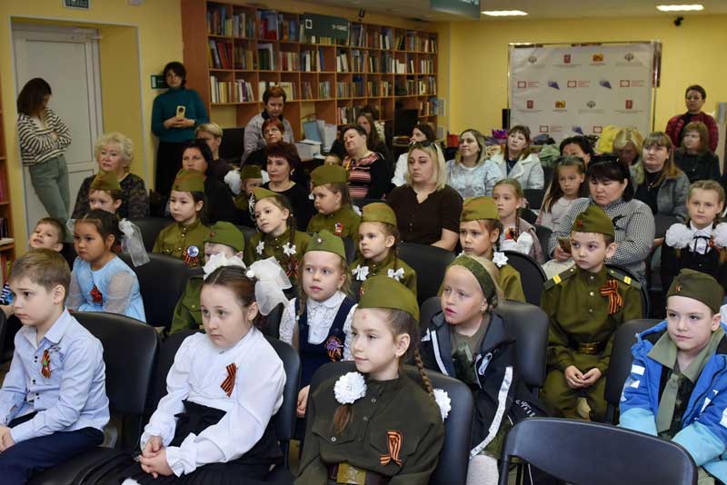 «Я только слышал о войне...». В Новотроицке прошел городской фестиваль юных чтецов