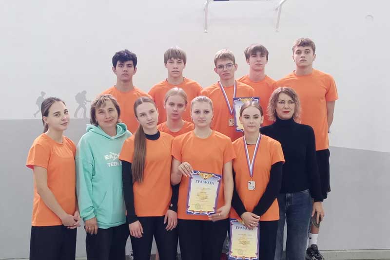 В Новотроицке прошел студенческий фестиваль «Готов к труду и обороне»