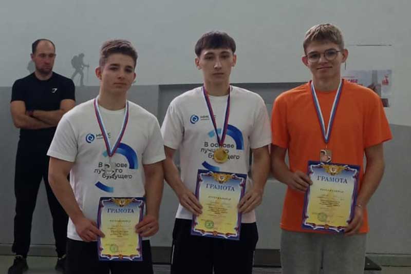 В Новотроицке прошел студенческий фестиваль «Готов к труду и обороне»