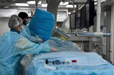 Орские медики впервые    провели уникальную операцию на легочной артерии и спасли жизнь пациентки