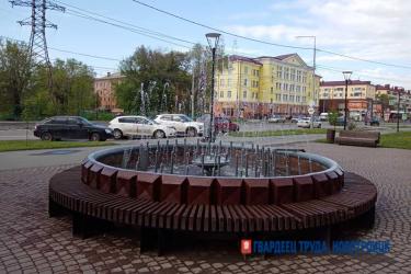 В Новотроицке запустили в работу два городских фонтана из пяти